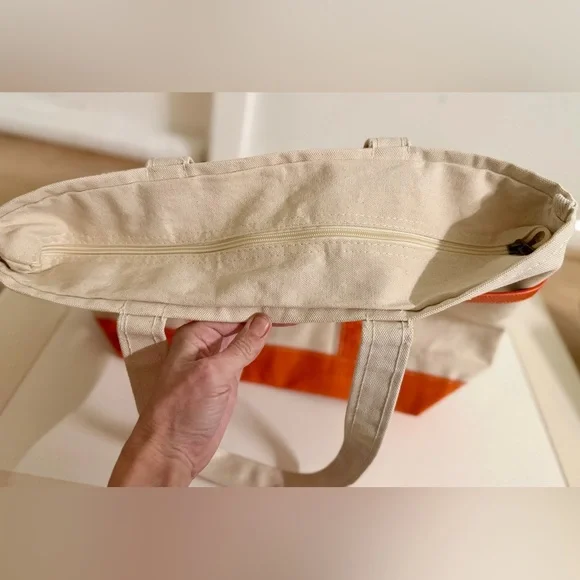 ✨ Limited Edition Twilly Tote “Boatkin” Bag – Burnt Orange ✨
New without tags | - Picture 8 of 10